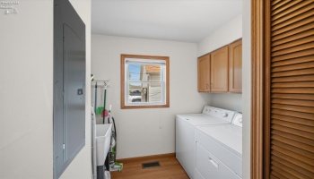 1541 Anchor Avenue, Port Clinton, 43452, 4 Bedroom Bedrooms, ,4 BathroomBathrooms,Residential,For Sale,Anchor,20262782