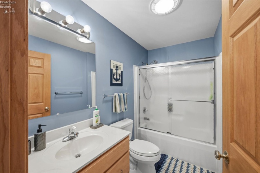 1541 Anchor Avenue, Port Clinton, 43452, 4 Bedroom Bedrooms, ,4 BathroomBathrooms,Residential,For Sale,Anchor,20262782