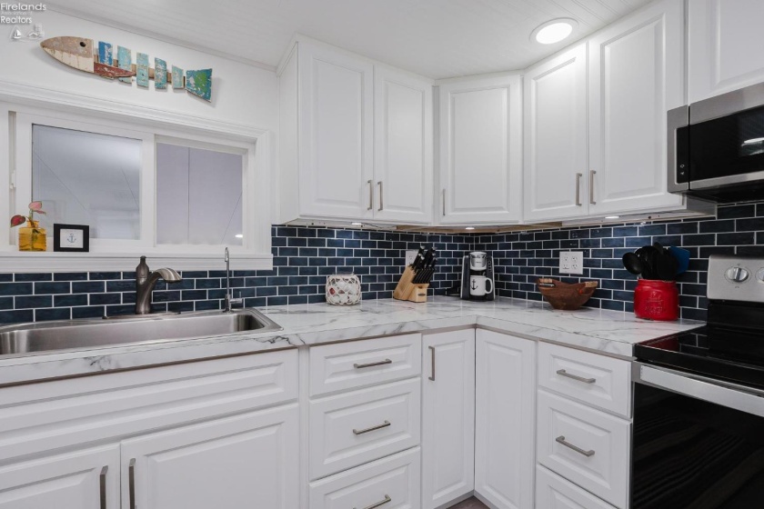 1550 Anchor Avenue, Port Clinton, 43452, 2 Bedroom Bedrooms, ,1 BathroomBathrooms,Residential,For Sale,Anchor,20263573
