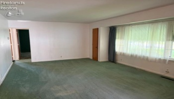 34 Riverlea Park, Tiffin, 44883, 2 Bedroom Bedrooms, ,1 BathroomBathrooms,Residential,For Sale,Riverlea Park,20263492