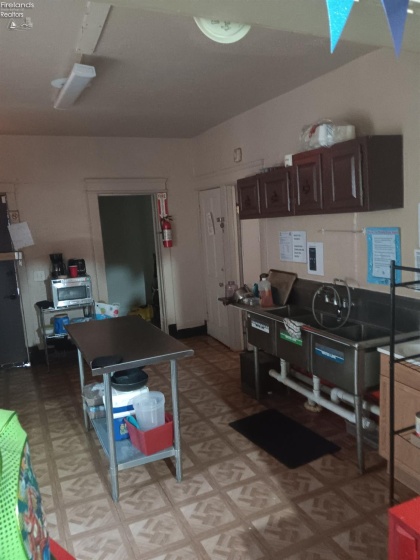 3568 Fulton Road, Cleveland, 44109, ,Commercial,For Sale,Fulton,20263614