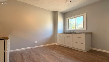 152 Garvin Avenue, Elyria, 44035, 3 Bedroom Bedrooms, ,1 BathroomBathrooms,Residential,For Sale,Garvin,20263603
