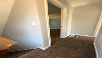 152 Garvin Avenue, Elyria, 44035, 3 Bedroom Bedrooms, ,1 BathroomBathrooms,Residential,For Sale,Garvin,20263603