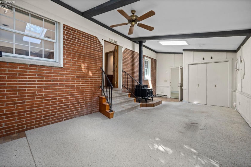 721 Laurel Avenue, Marblehead, 43440, 3 Bedroom Bedrooms, ,2 BathroomBathrooms,Residential,For Sale,Laurel,20263601