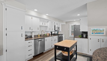 319 Seneca Avenue, Huron, 44839, 5 Bedroom Bedrooms, ,5 BathroomBathrooms,Residential,For Sale,Seneca,20263565 319 Seneca Avenue, Huron, 44839, 5 Bedroom Bedrooms, ,5 BathroomBathrooms,Residential,For Sale,Seneca,20263565