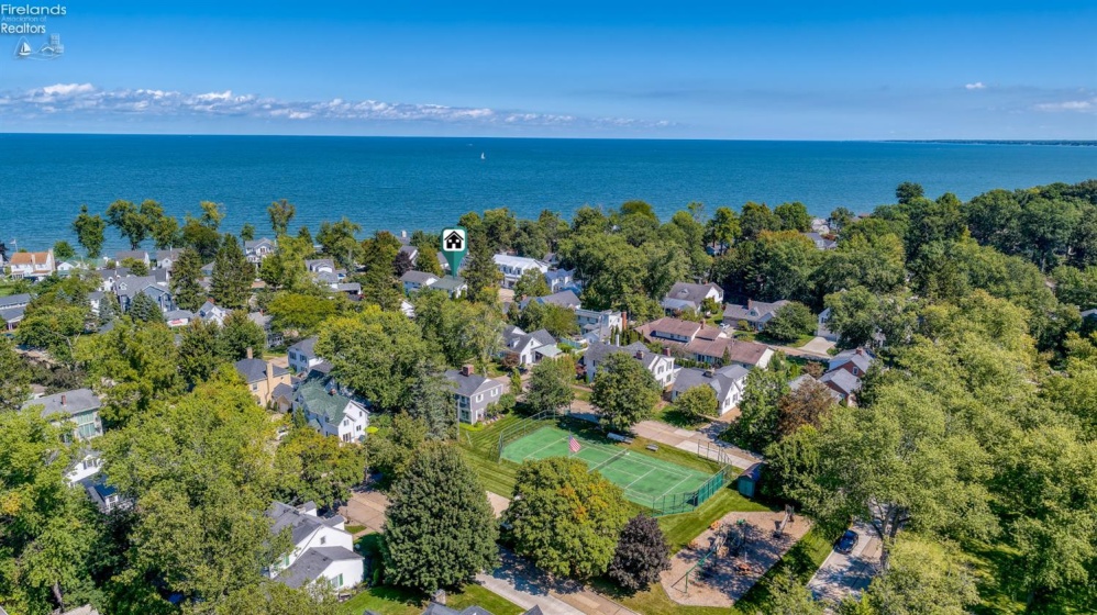 319 Seneca Avenue, Huron, 44839, 5 Bedroom Bedrooms, ,5 BathroomBathrooms,Residential,For Sale,Seneca,20263565