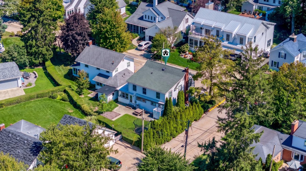 319 Seneca Avenue, Huron, 44839, 5 Bedroom Bedrooms, ,5 BathroomBathrooms,Residential,For Sale,Seneca,20263565