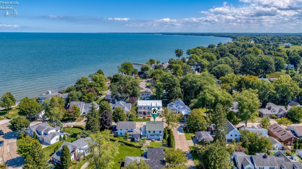 319 Seneca Avenue, Huron, 44839, 5 Bedroom Bedrooms, ,5 BathroomBathrooms,Residential,For Sale,Seneca,20263565