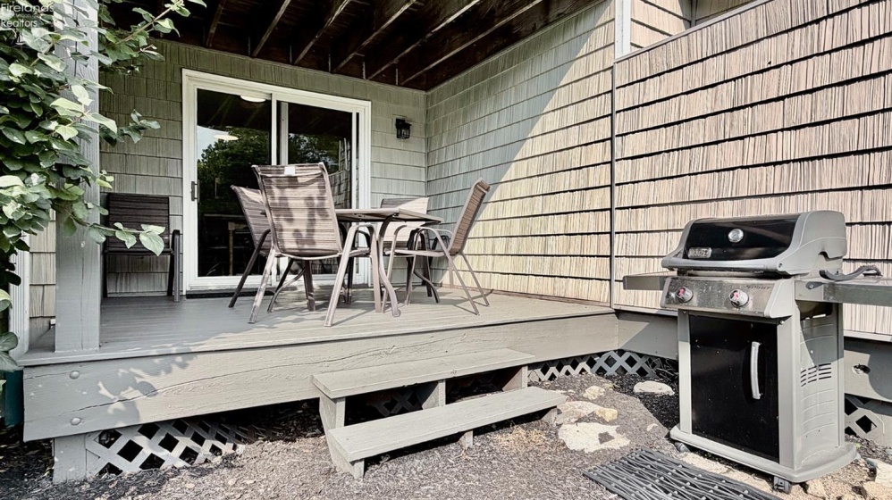 111 Lakeshore, Kelleys Island, 43438, 2 Bedroom Bedrooms, ,2 BathroomBathrooms,Residential,For Sale,Lakeshore,20263613