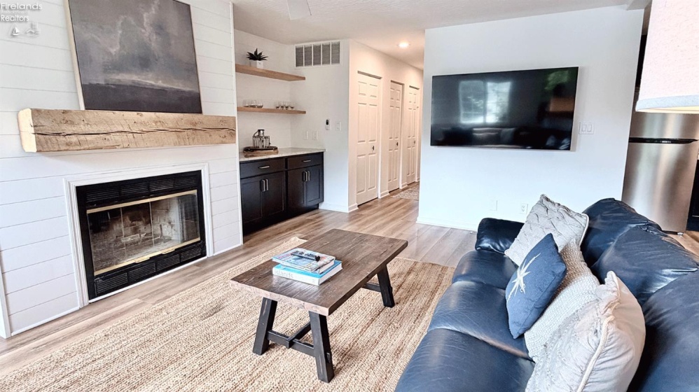 111 Lakeshore, Kelleys Island, 43438, 2 Bedroom Bedrooms, ,2 BathroomBathrooms,Residential,For Sale,Lakeshore,20263613