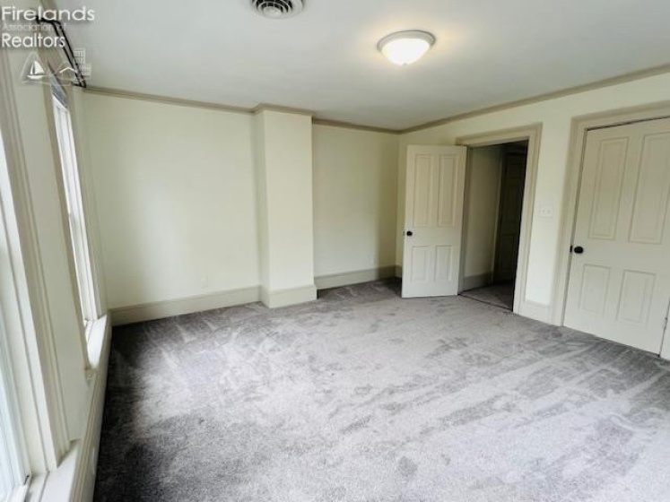 907 Central Avenue, Sandusky, 44870, 5 Bedroom Bedrooms, ,3 BathroomBathrooms,Residential,For Sale,Central,20263418