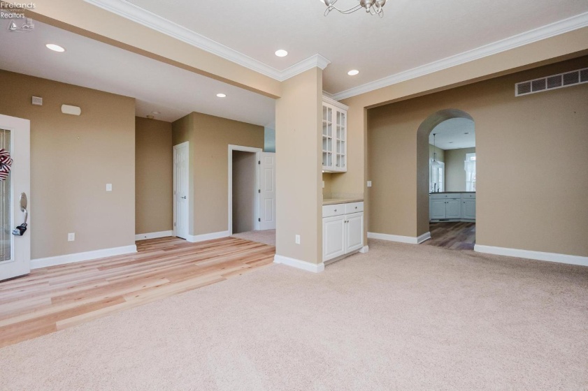 738 Walnut Ridge, Sandusky, 44870, 5 Bedroom Bedrooms, ,4 BathroomBathrooms,Residential,For Sale,Walnut Ridge,20263578