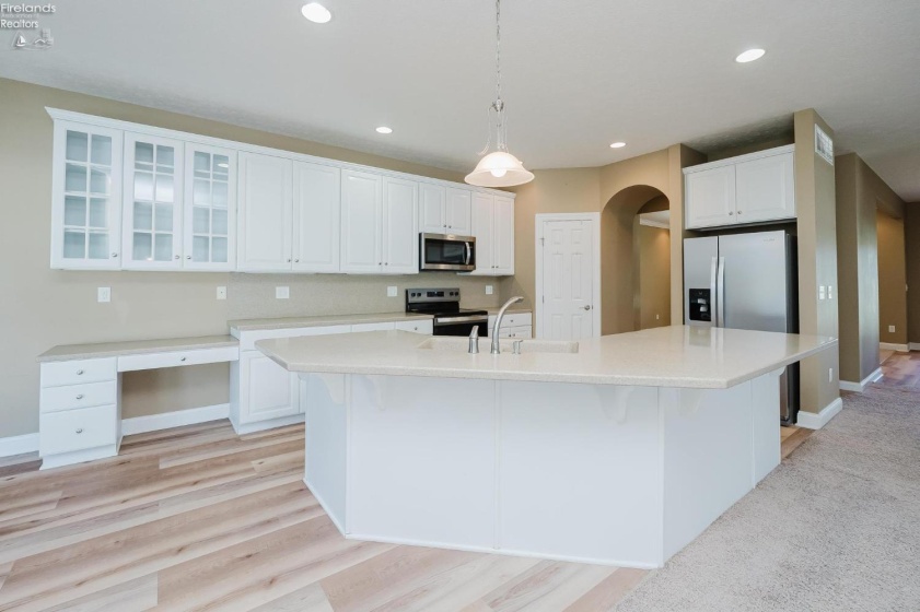 738 Walnut Ridge, Sandusky, 44870, 5 Bedroom Bedrooms, ,4 BathroomBathrooms,Residential,For Sale,Walnut Ridge,20263578