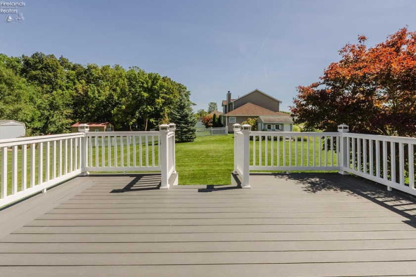 738 Walnut Ridge, Sandusky, 44870, 5 Bedroom Bedrooms, ,4 BathroomBathrooms,Residential,For Sale,Walnut Ridge,20263578