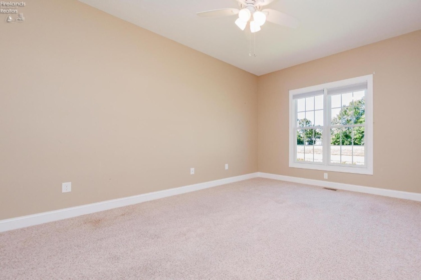 738 Walnut Ridge, Sandusky, 44870, 5 Bedroom Bedrooms, ,4 BathroomBathrooms,Residential,For Sale,Walnut Ridge,20263578