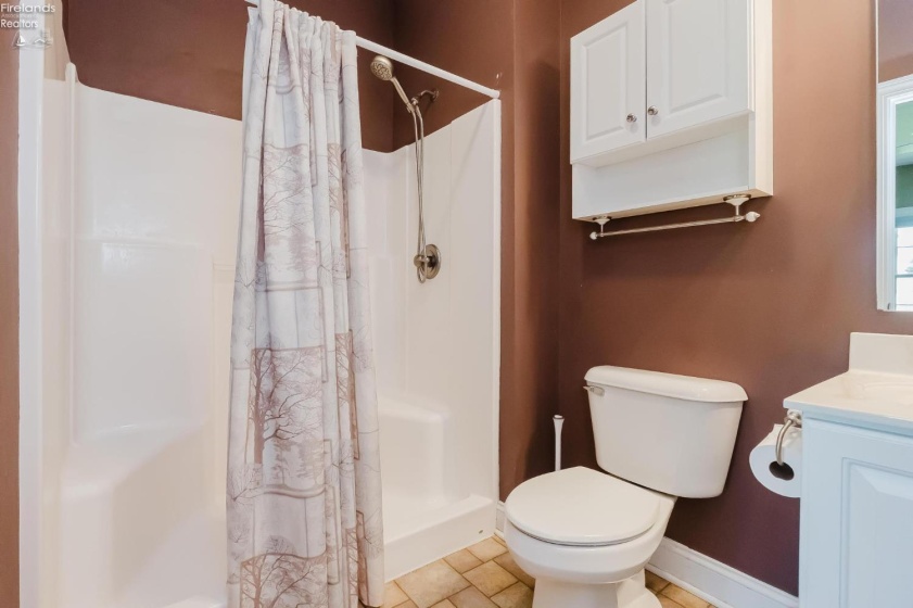 738 Walnut Ridge, Sandusky, 44870, 5 Bedroom Bedrooms, ,4 BathroomBathrooms,Residential,For Sale,Walnut Ridge,20263578