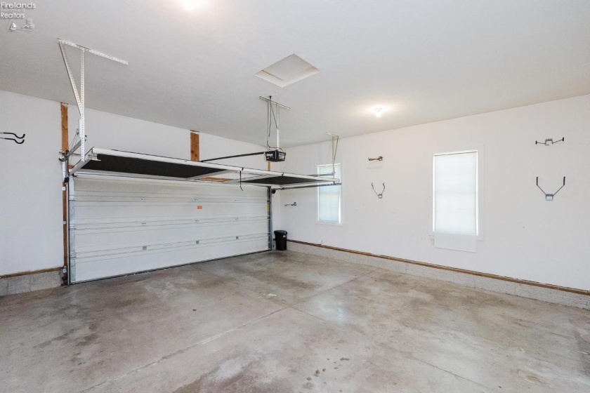 738 Walnut Ridge, Sandusky, 44870, 5 Bedroom Bedrooms, ,4 BathroomBathrooms,Residential,For Sale,Walnut Ridge,20263578