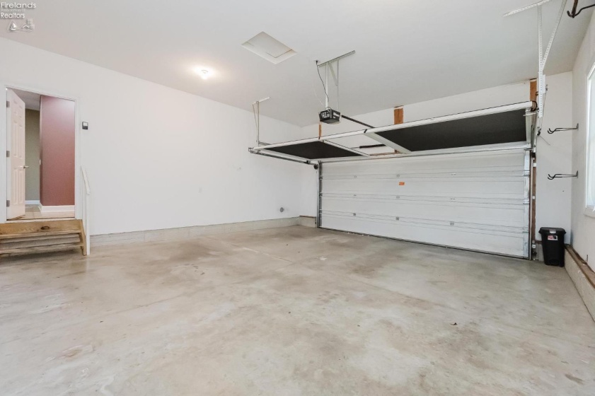 738 Walnut Ridge, Sandusky, 44870, 5 Bedroom Bedrooms, ,4 BathroomBathrooms,Residential,For Sale,Walnut Ridge,20263578