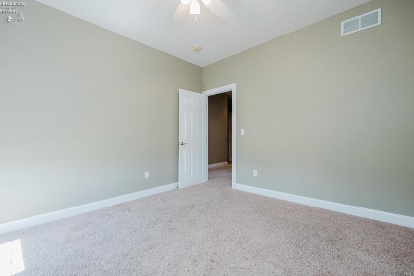 738 Walnut Ridge, Sandusky, 44870, 5 Bedroom Bedrooms, ,4 BathroomBathrooms,Residential,For Sale,Walnut Ridge,20263578
