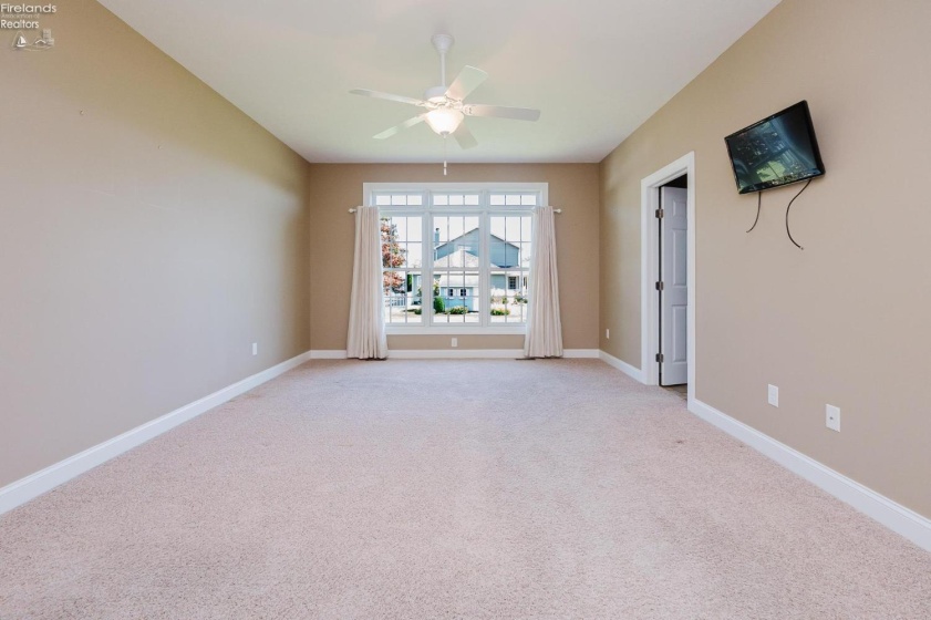 738 Walnut Ridge, Sandusky, 44870, 5 Bedroom Bedrooms, ,4 BathroomBathrooms,Residential,For Sale,Walnut Ridge,20263578