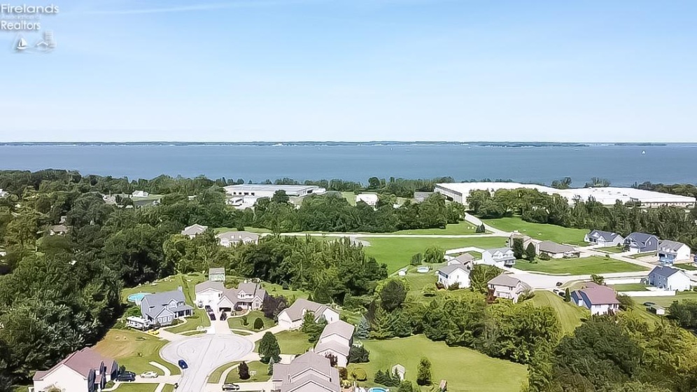 738 Walnut Ridge, Sandusky, 44870, 5 Bedroom Bedrooms, ,4 BathroomBathrooms,Residential,For Sale,Walnut Ridge,20263578
