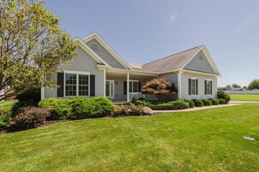 738 Walnut Ridge, Sandusky, 44870, 5 Bedroom Bedrooms, ,4 BathroomBathrooms,Residential,For Sale,Walnut Ridge,20263578