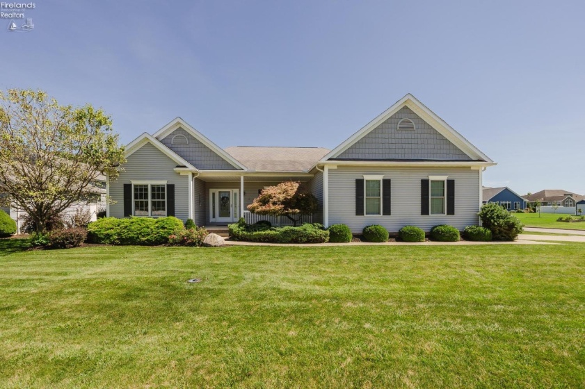 738 Walnut Ridge, Sandusky, 44870, 5 Bedroom Bedrooms, ,4 BathroomBathrooms,Residential,For Sale,Walnut Ridge,20263578