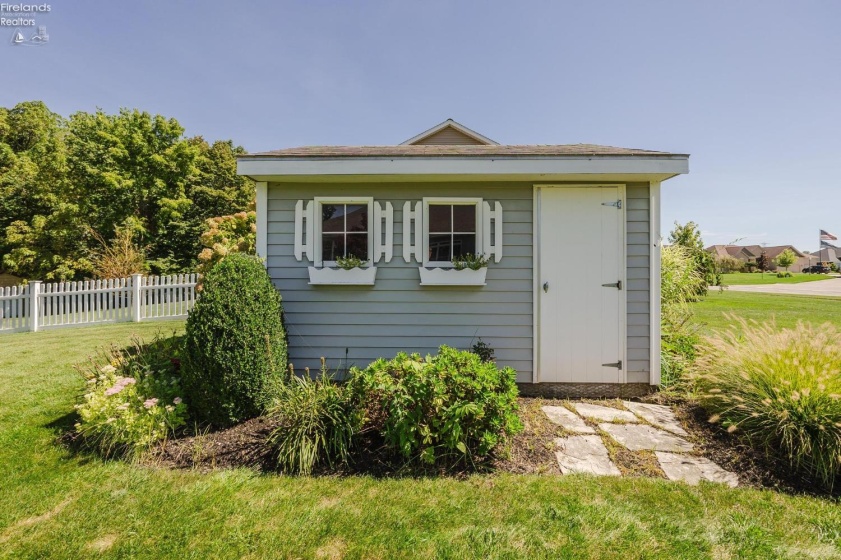 738 Walnut Ridge, Sandusky, 44870, 5 Bedroom Bedrooms, ,4 BathroomBathrooms,Residential,For Sale,Walnut Ridge,20263578