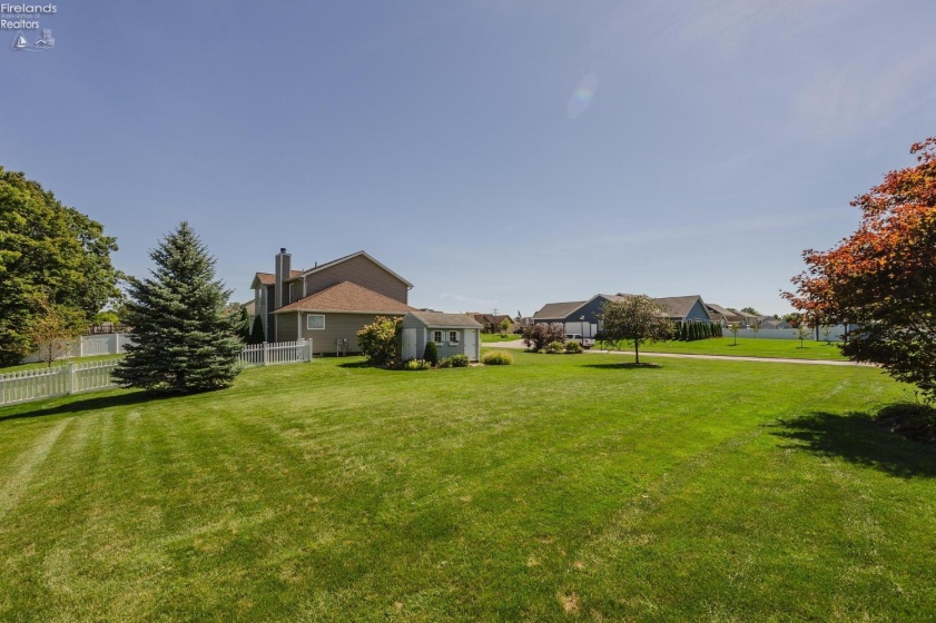 738 Walnut Ridge, Sandusky, 44870, 5 Bedroom Bedrooms, ,4 BathroomBathrooms,Residential,For Sale,Walnut Ridge,20263578