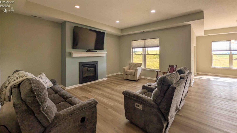 6025 Coventry Circle, Huron, 44, 3 Bedroom Bedrooms, ,2 BathroomBathrooms,Residential,For Sale,Coventry,20263575