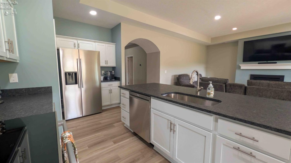 6025 Coventry Circle, Huron, 44, 3 Bedroom Bedrooms, ,2 BathroomBathrooms,Residential,For Sale,Coventry,20263575