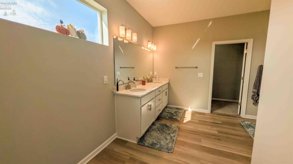 6025 Coventry Circle, Huron, 44, 3 Bedroom Bedrooms, ,2 BathroomBathrooms,Residential,For Sale,Coventry,20263575