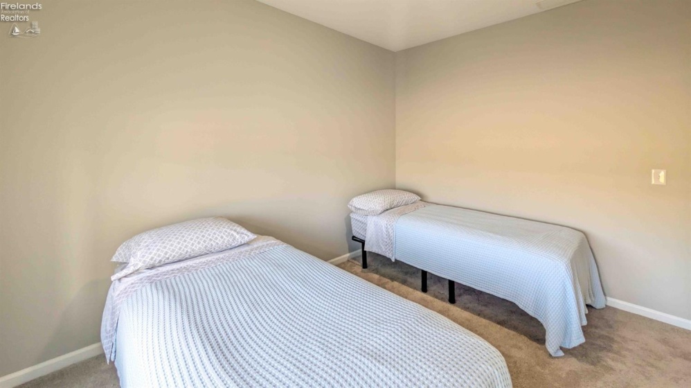 6025 Coventry Circle, Huron, 44, 3 Bedroom Bedrooms, ,2 BathroomBathrooms,Residential,For Sale,Coventry,20263575