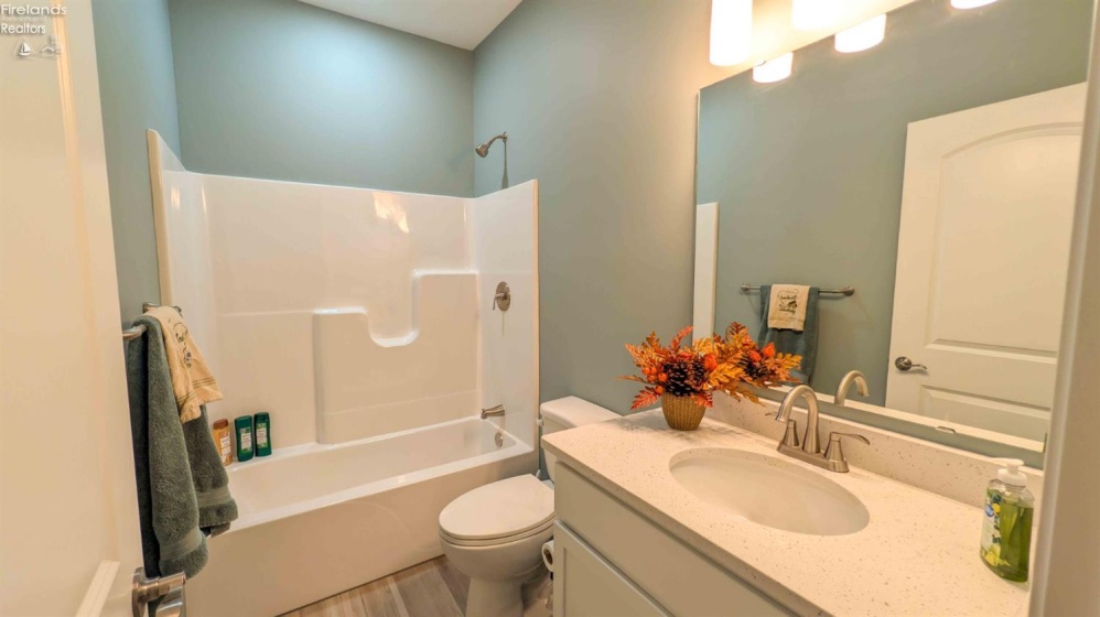 6025 Coventry Circle, Huron, 44, 3 Bedroom Bedrooms, ,2 BathroomBathrooms,Residential,For Sale,Coventry,20263575