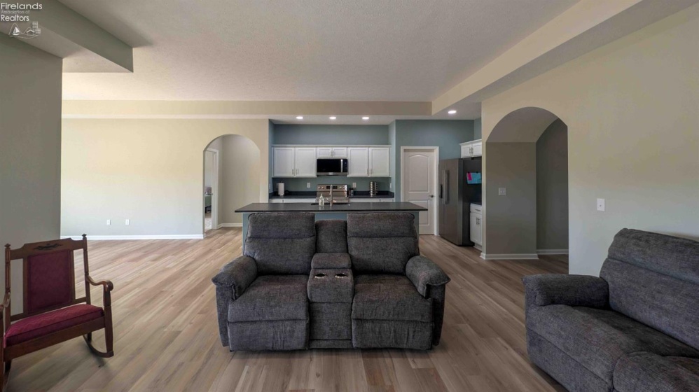 6025 Coventry Circle, Huron, 44, 3 Bedroom Bedrooms, ,2 BathroomBathrooms,Residential,For Sale,Coventry,20263575