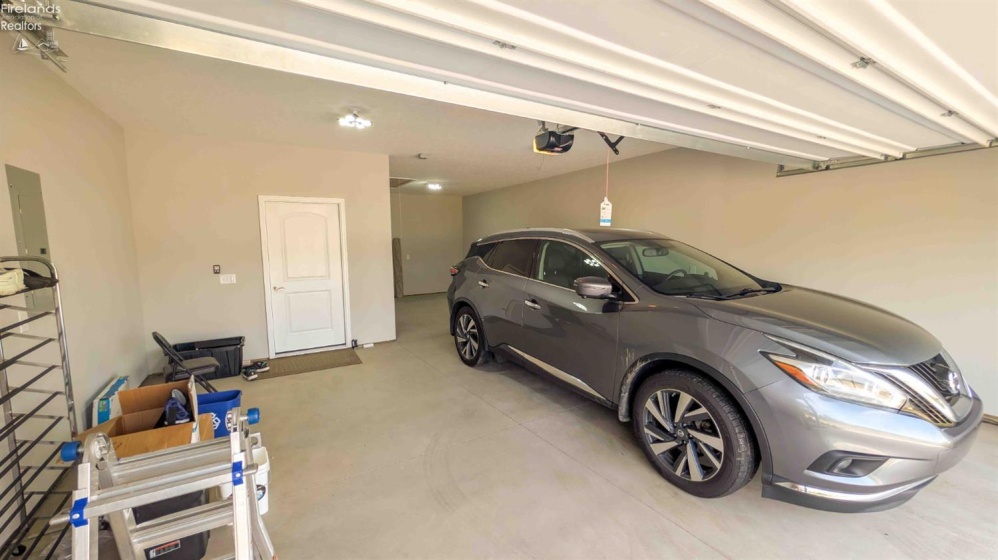 6025 Coventry Circle, Huron, 44, 3 Bedroom Bedrooms, ,2 BathroomBathrooms,Residential,For Sale,Coventry,20263575