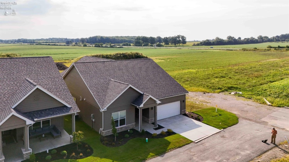 6025 Coventry Circle, Huron, 44, 3 Bedroom Bedrooms, ,2 BathroomBathrooms,Residential,For Sale,Coventry,20263575