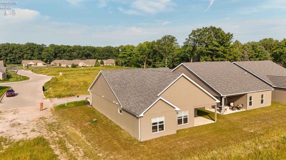6025 Coventry Circle, Huron, 44, 3 Bedroom Bedrooms, ,2 BathroomBathrooms,Residential,For Sale,Coventry,20263575