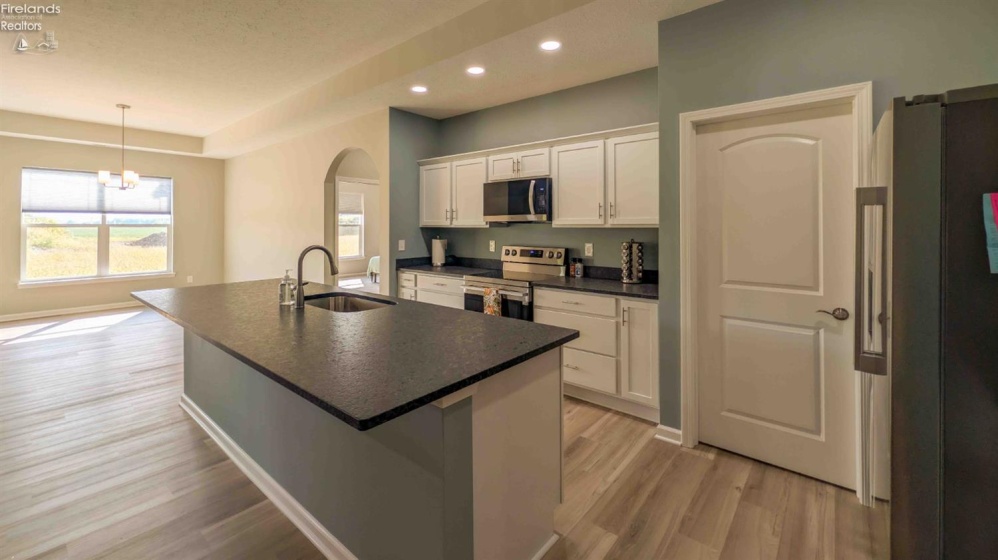 6025 Coventry Circle, Huron, 44, 3 Bedroom Bedrooms, ,2 BathroomBathrooms,Residential,For Sale,Coventry,20263575