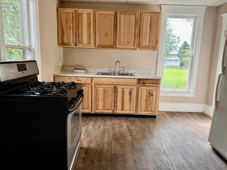 529 Tiffin Street, Fremont, 43420, 3 Bedroom Bedrooms, ,1 BathroomBathrooms,Residential,For Sale,Tiffin,20263628