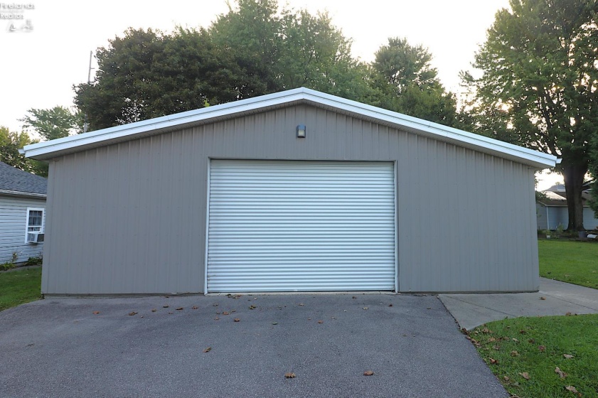 8 Chatham Street, Norwalk, 44857, ,Multiple Units,For Sale,Chatham,20263576