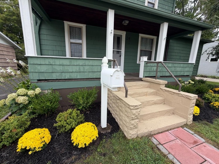 24 West Street, Norwalk, 44857, 3 Bedroom Bedrooms, ,2 BathroomBathrooms,Residential,For Sale,West,20263610