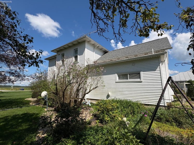 5981 Sherman-Norwich Road, Bellevue, 44811, 3 Bedroom Bedrooms, ,2 BathroomBathrooms,Residential,For Sale,Sherman-Norwich,20263581