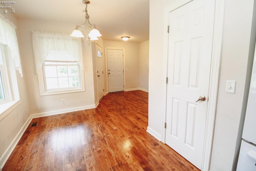 119 Country View Drive, Bellevue, 44811, 3 Bedroom Bedrooms, ,2 BathroomBathrooms,Residential,For Sale,Country View,20263417