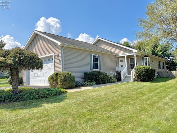 119 Country View Drive, Bellevue, 44811, 3 Bedroom Bedrooms, ,2 BathroomBathrooms,Residential,For Sale,Country View,20263417