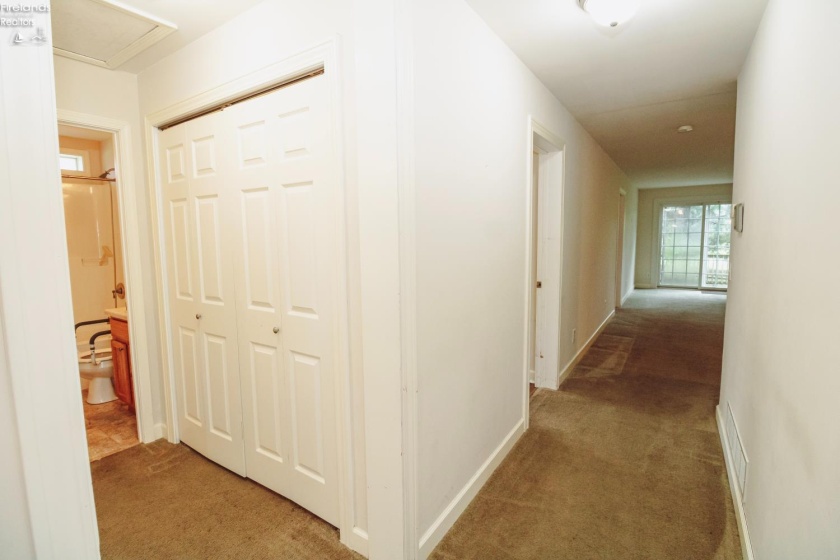 119 Country View Drive, Bellevue, 44811, 3 Bedroom Bedrooms, ,2 BathroomBathrooms,Residential,For Sale,Country View,20263417