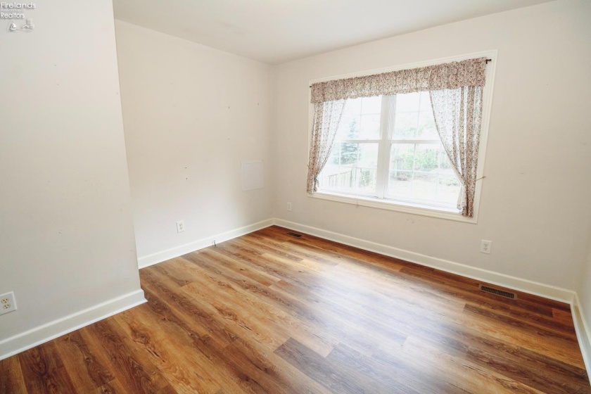 119 Country View Drive, Bellevue, 44811, 3 Bedroom Bedrooms, ,2 BathroomBathrooms,Residential,For Sale,Country View,20263417