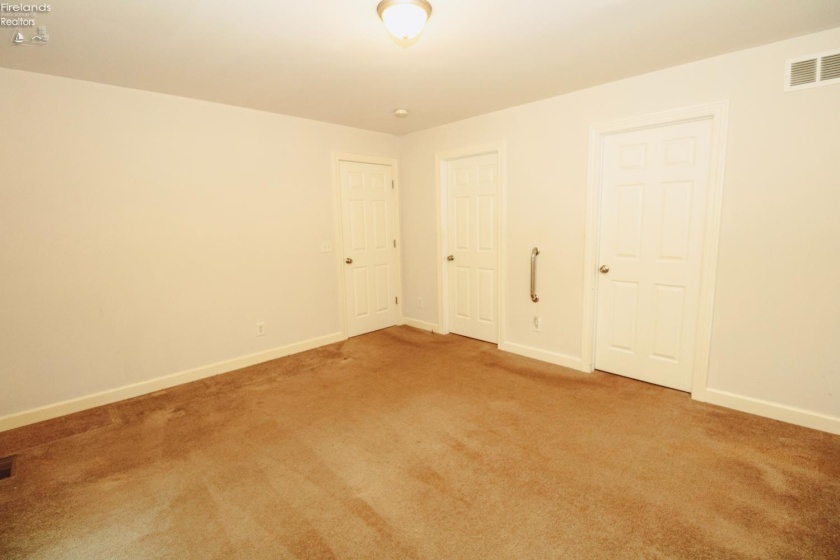 119 Country View Drive, Bellevue, 44811, 3 Bedroom Bedrooms, ,2 BathroomBathrooms,Residential,For Sale,Country View,20263417