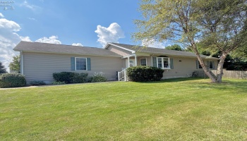 119 Country View Drive, Bellevue, 44811, 3 Bedroom Bedrooms, ,2 BathroomBathrooms,Residential,For Sale,Country View,20263417