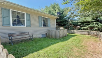 119 Country View Drive, Bellevue, 44811, 3 Bedroom Bedrooms, ,2 BathroomBathrooms,Residential,For Sale,Country View,20263417